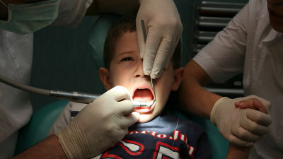 【画像】痛みを伴わない虫歯の根管治疗法が开