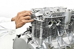 中国メディアは、中国の製造業について「中国人の模倣能力は傑出しており、正規品があればどのようなものでも全く同じ海賊品を製造する能力を持っている」と自負しつつも、「ここまで優れた能力を持ってしても、日本の自動車エンジンには追い付けないのはなぜか」と疑問を提起した。（イメージ写真提供：１２３ＲＦ）