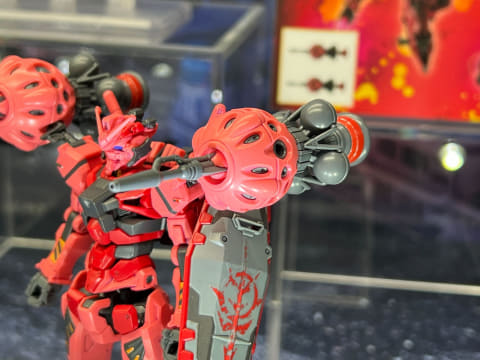 Amazon | 2品セット HG ゲルググ スガイ機 GQ 軍警ザク