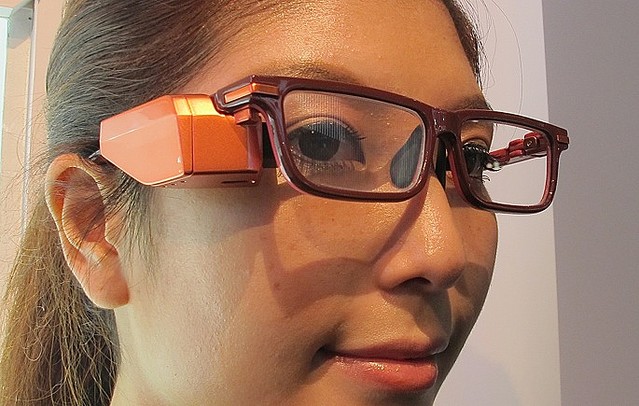 CEATEC JAPAN 2014で「東芝グラス」発表 Google Glassとの違いは