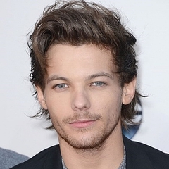 イタすぎるセレブ達 1d ルイ トムリンソン 恋人の卒業式に出席するためジェット機で駆けつける ライブドアニュース イタすぎるセレブ達 1d ルイ トムリンソン 恋人の卒業式に出席するためジェット機で駆けつける ライブドアニュース