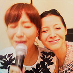 藤本美貴 新婚 松浦亜弥とカラオケ ツーショットを公開 ライブドアニュース