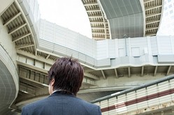 ʸ�����Ϥ���鷺�����羦�Ҥ���͵����������ʼ̿��ϥ��᡼����