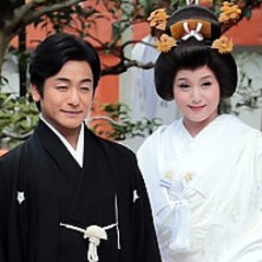 藤原紀香 片岡愛之助との挙式後に更新したブログに 痛い の声 ライブドアニュース