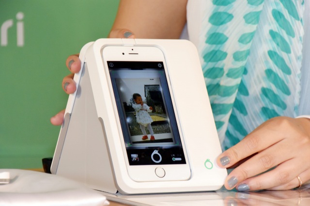  iPhoneスキャナー「Omoidori（おもいどり）」 