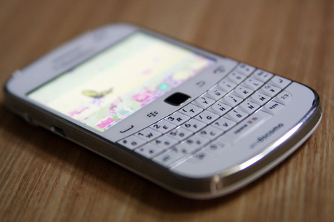 塼ȤʡBlackBerry Bold 9900פۡॢץǼʬߤ˥ޥڥӥ塼