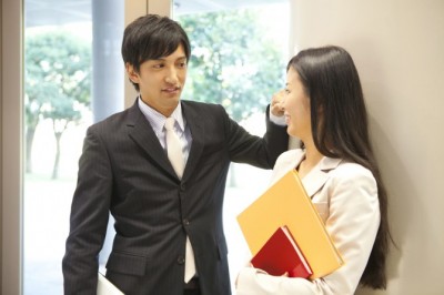別に嫉妬してるわけじゃないから 社内恋愛カップルから受けた迷惑行為12 Peachy ライブドアニュース