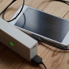 見知らぬ場所でのスマホ充電は危険 ジュースジャッキング攻撃とは ライブドアニュース