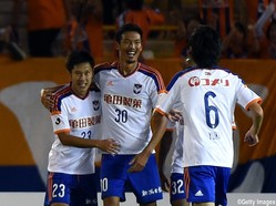 新潟 指宿と加藤が契約更新 ライブドアニュース