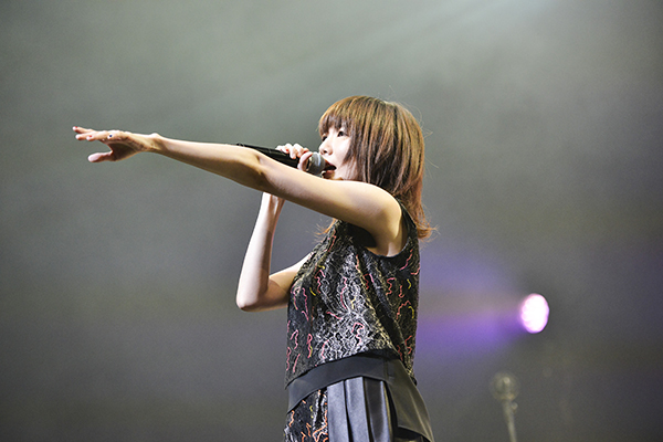 黒木渚は 未来は私たちが決める と言い 演奏曲もオーディエンスが決める 傑作 自由律 ツアーファイナルライブレポート ライブドアニュース