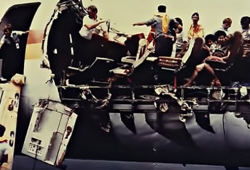 航空機事故からの生還 画像ギャラリー ライブドアニュース