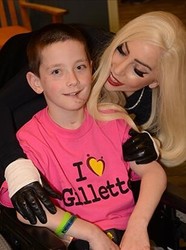 �����±���ˬ�䤷����ǥ������������ʲ�����twitter.com/GilletteChildrn����