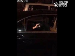 Bigbangのt O P タバコをポイ捨てする姿が物議に 中国メディアが報道 ライブドアニュース