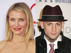 春に付き合い始めたカップルたち この夏を乗り越えられるか ライブドアニュース