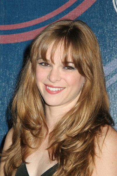 フラッシュ ケイトリン役 ダニエル パナベイカーが結婚 ライブドアニュース