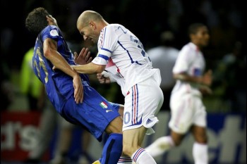 【新品タグ付き】フランス代表/ジネディーヌ・ジダン/A/2006W杯頭突きモデル 新品タグ付き】フランス代表/ジネディーヌ・ジダン/A/2006W杯頭