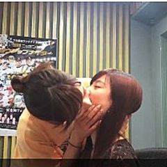 Akb48大家志津香と武藤十夢の濃厚なキス動画が話題 強烈すぎる ライブドアニュース Akb48大家志津香と武藤十夢の濃厚なキス動画が話題 強烈すぎる ライブドアニュース