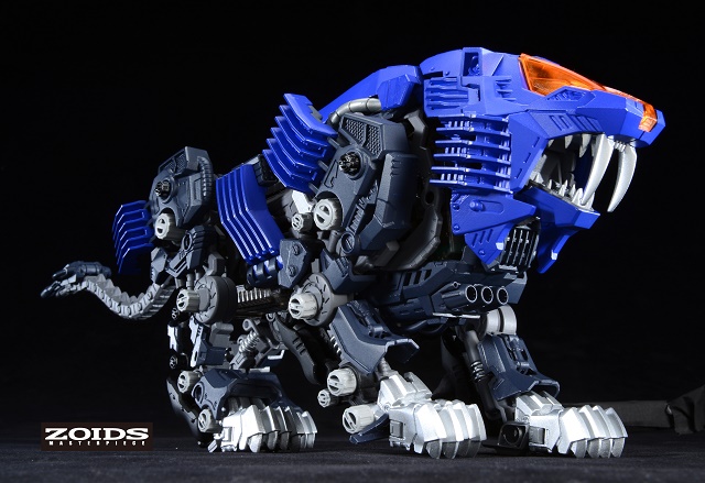 ゾイド』がついに復活!? 新デザイン『MPZ-01 シールドライガー』2015年