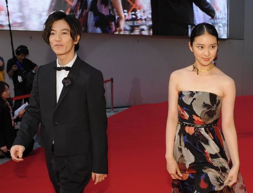 実写「るろ剣」レッドカーペット、佐藤健＆武井咲に大きな歓声