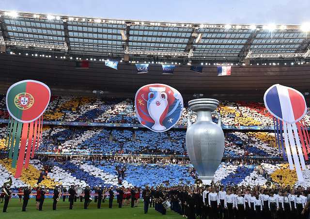 Ĺ���ä���������襤�������ǵ����ä����ݿ���������򿶤��֤�������(C) Alberto LINGRIA