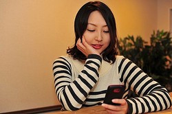 男性へのメッセージ どんなマークやスタンプが好意のある証拠 投げキッスや唇のマーク Peachy ライブドアニュース