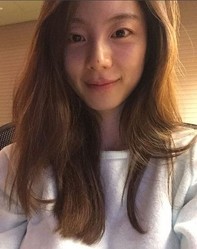 育児中のパク スジン 近況ショットが話題 世界で一番綺麗なママ ライブドアニュース