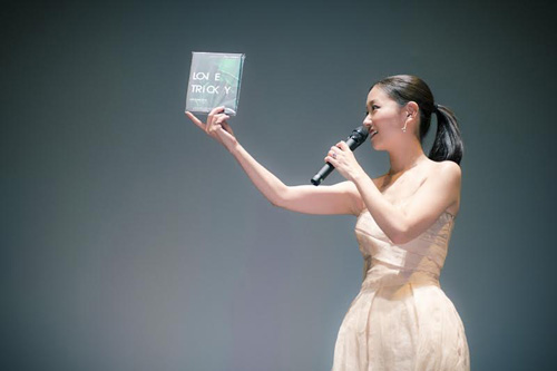 大塚 愛「2016年はウッキーウッキに」、ライブDVD＆BD先行試写会を映画