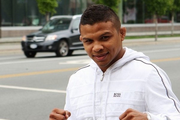 デビュー決定から僅か1週間、ビビアーノ・フェルナンデスのUFC出場が消えた。詳細は発表されていないが、負傷ならその度合い、あるいは契約問題が関係しているのか、真相が気になるところだ