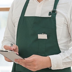 従業員の名札着用は拒否できる 実名だけでストーカー被害が及ぶケースも ライブドアニュース