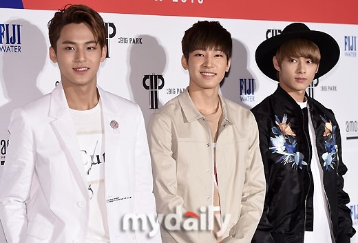 PHOTO】SEVENTEEN ミンギュ＆ウォヌ＆ジュンら「ソウルファッション