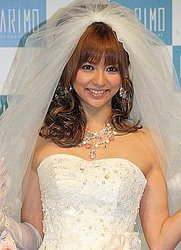 香里奈3姉妹がそろってウエディングドレス姿を披露 ライブドアニュース