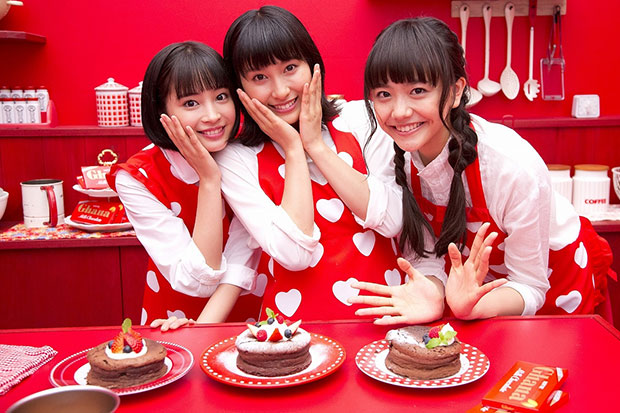 ブレイク中の土屋太鳳＆広瀬すず＆松井愛莉による“バレンタイン作戦