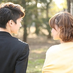 キスしたいときに男性が送るサイン 距離が近い 見つめてくる Peachy ライブドアニュース キスしたいときに男性が送るサイン 距離が近い 見つめてくる Peachy ライブドアニュース