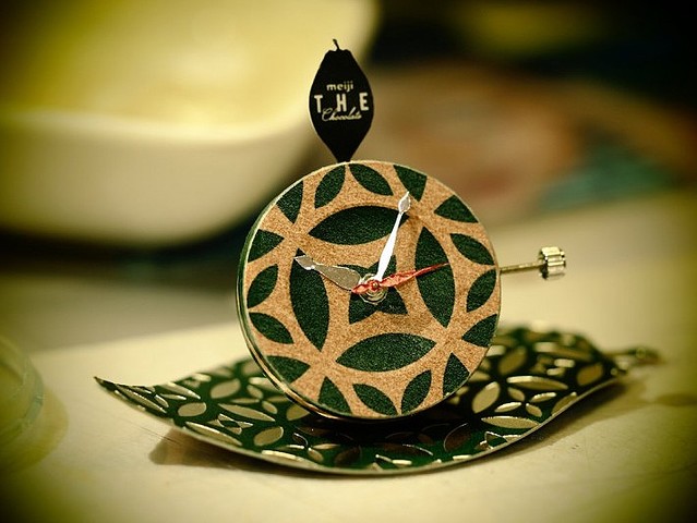 明治ザ チョコレート の箱で作った 置き時計 が美しい ライブドアニュース