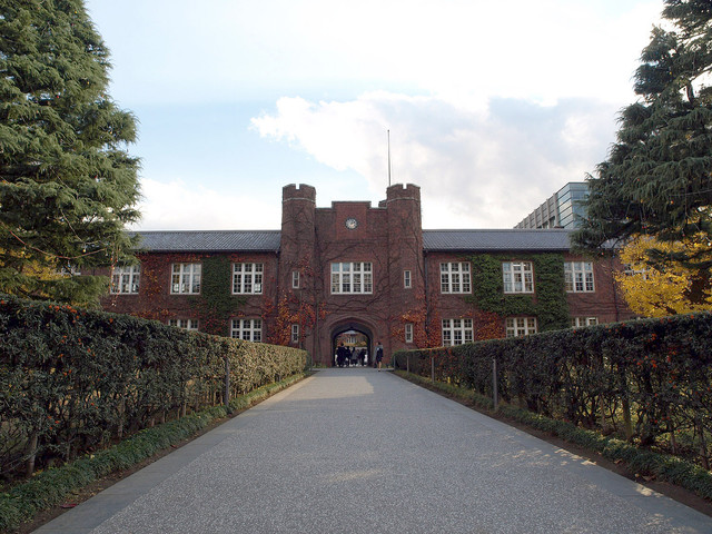 
        学生の窓口編集部
      