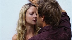 女子が憧れるキスのシチュエーション3つ 窓チュー シネチュー 駅チュー Peachy ライブドアニュース