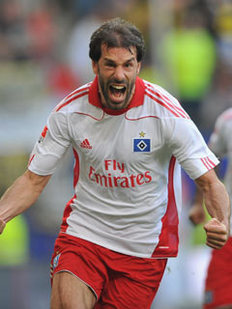 マラガがファン・ニステルローイの獲得を正式発表「多くのゴールで