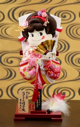 ペコちゃんが「羽子板」に！ 老舗「吉徳」とコラボ - ライブドアニュース