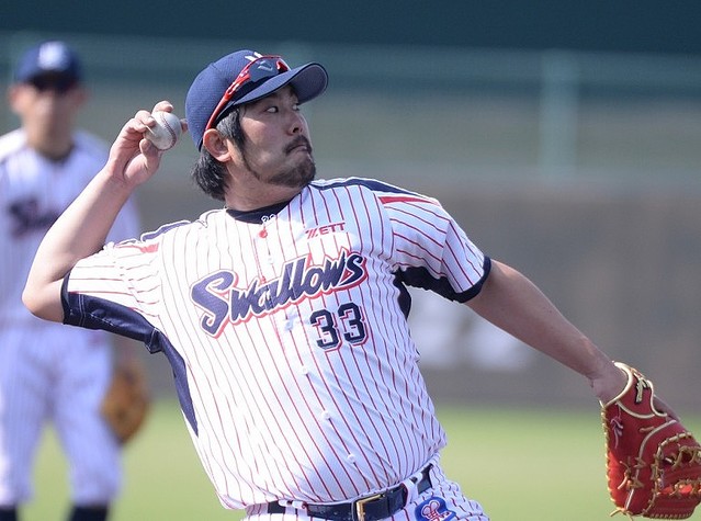 セ・リーグ二冠王の畠山和洋も8日の試合で負傷交代…　©BASEBALLKING