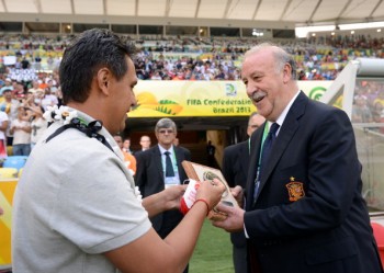 スペイン代表監督がタヒチを称賛