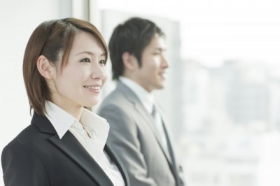 職場で男性からの好感度の高い人vs低い人 高い 目立たないことを黙々と実行 Peachy ライブドアニュース