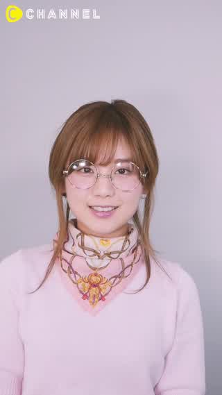 流行中の"丸メガネ"×くるりんぱアレンジ