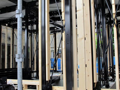 壁が薄い 物件をつかまされない一番簡単な方法 下見で壁を叩いてみる 天井 床も注意 Peachy ライブドアニュース