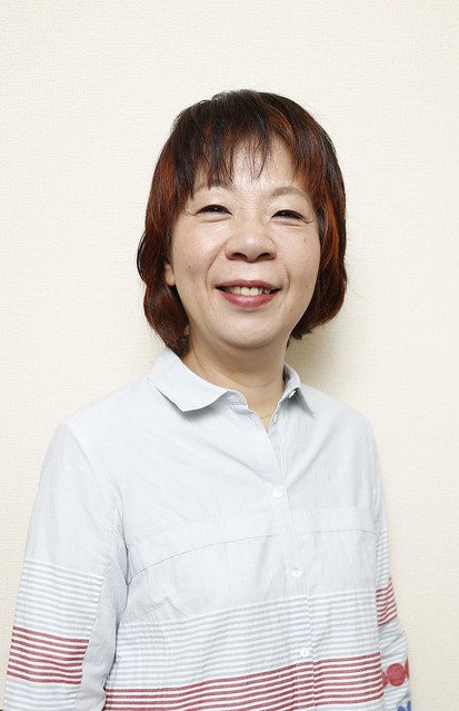 おいかわ・ねこ　1960年、和歌山県生まれ。作詞家。'85年、三菱ミニカ・マスコットコンテスト最優秀賞受賞。和田加奈子『パッシング・スルー』でデビュー。代表曲は、Wink『愛が止まらない』『淋しい熱帯魚』、やしきたかじん『東京』、新世紀エヴァンゲリオン主題歌『残酷な天使のテーゼ』など多数。著書に『夢の印税生活者』『あした理想の自分になるルール』が。撮影／竹内摩耶