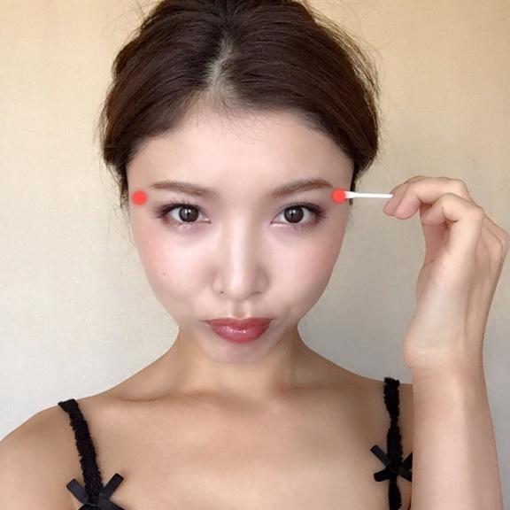 小顔美容針と同じ効果 綿棒 1つで出来るお家エステのやり方を紹介 Peachy ライブドアニュース