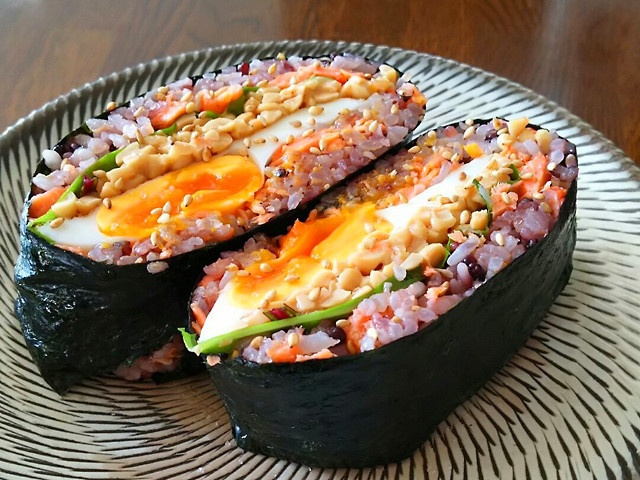 日本初の「おにぎらず」専門店