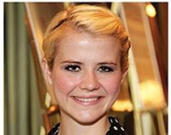 誘拐 監禁事件の生存者エリザベス スマートさんが女の子を出産 ライブドアニュース