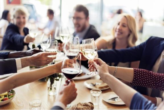 画像 合コンで使える あざと可愛い好き好きアピールテク 2 3 Peachy ライブドアニュース