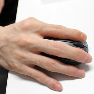 連載 男の手図鑑 働く男の手はお好き 第2回 骨ばったこぶし マウスを包む大きな手のひらにそわそわする ライブドアニュース