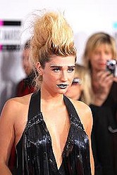KE$HA ���ޥ͡����㡼����1400���ɥ������